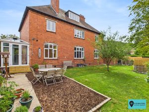 Rear Aspect - click for photo gallery